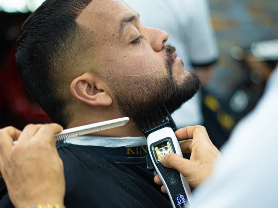 Corte y barba